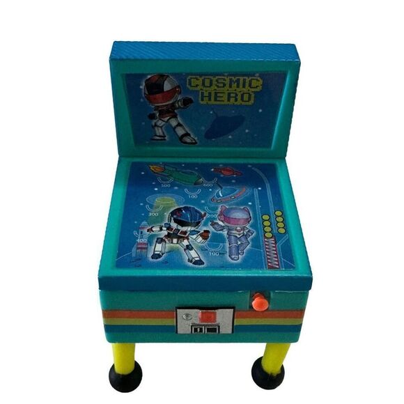 LOL OMG Surprise Clubhouse Doll Furniture Replacement Game COSMIC HERO Pinball - Picture 4 of 7